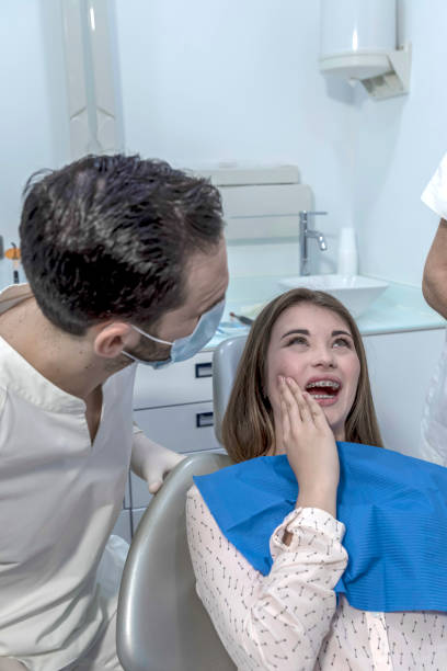 Best Dentist Open Late Near Me  in Evergreen Park, IL